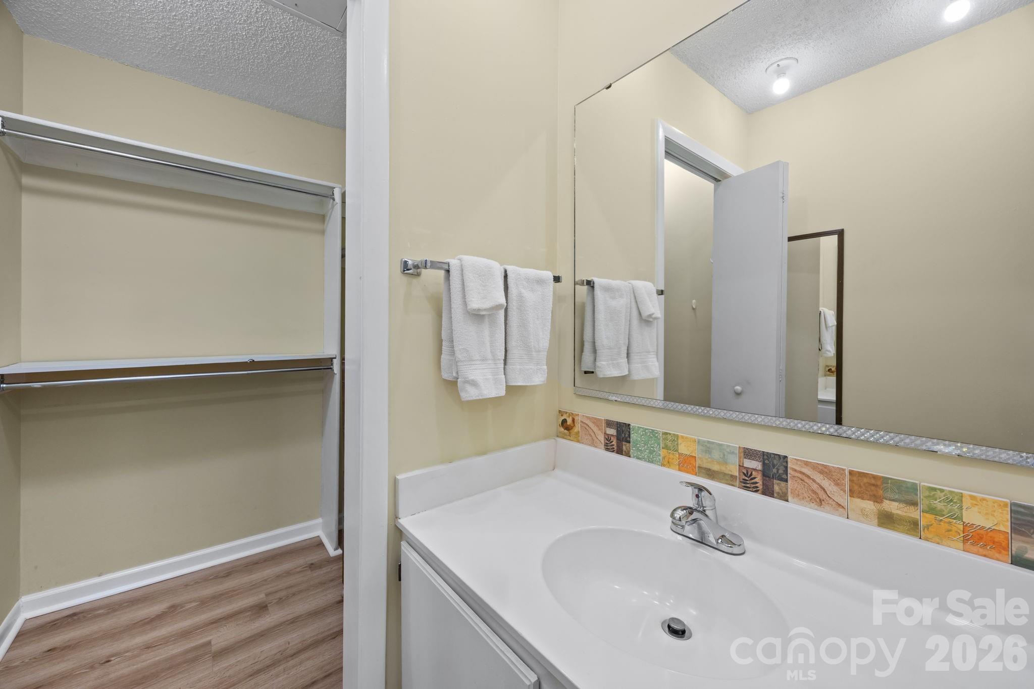 Sardis Cove - Residential