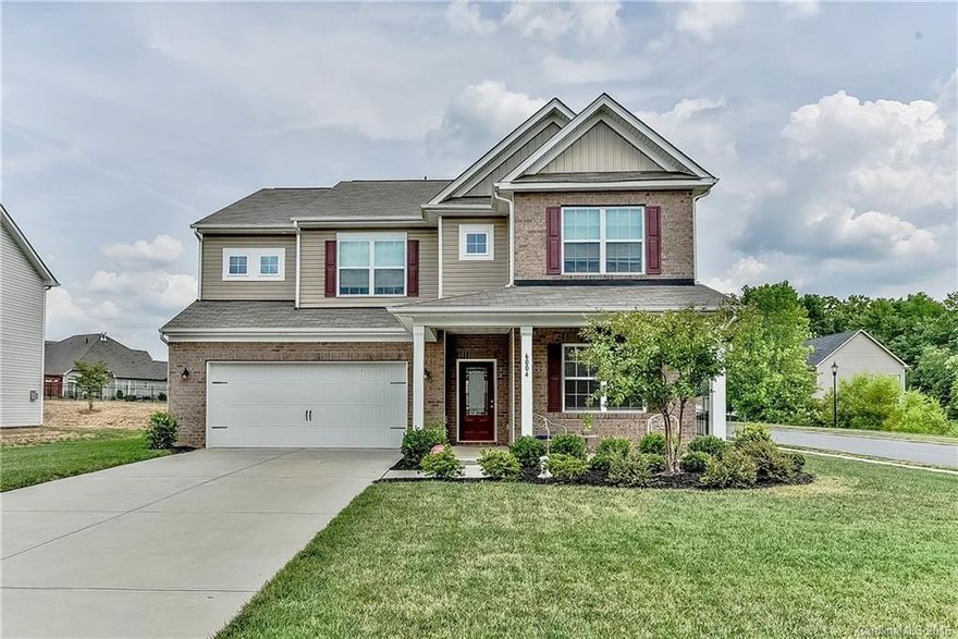 Motivated Seller - $10,000 price reduction! Beautiful Forsyth plan in desirable & popular Berewick. Hardwood floors, granite counters, SS appliances, one of the largest kitchens in the neighborhood, formal DR, private office, fenced yard, in-ground irrigation throughout front & back, meticulously maintained. Large bonus room up gives room for secondary retreat; master bedroom & bath has huge walk-in closet, ceramic tile, ceiling fans throughout. This home is lovingly maintained & move-in ready!