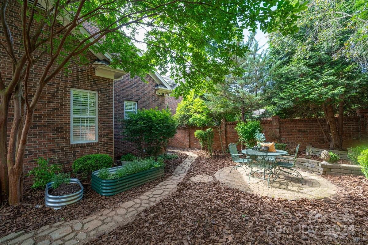 Hawthorne - Residential