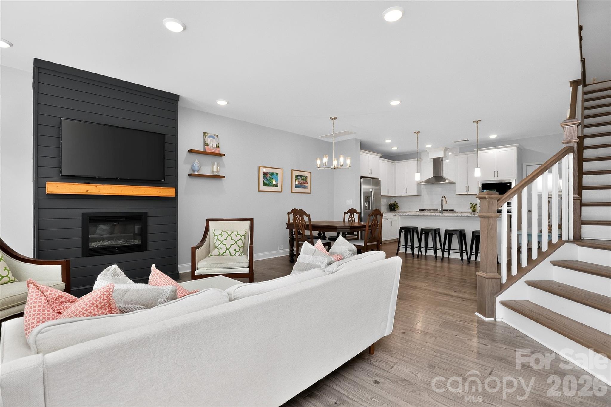 Villa Heights - Residential