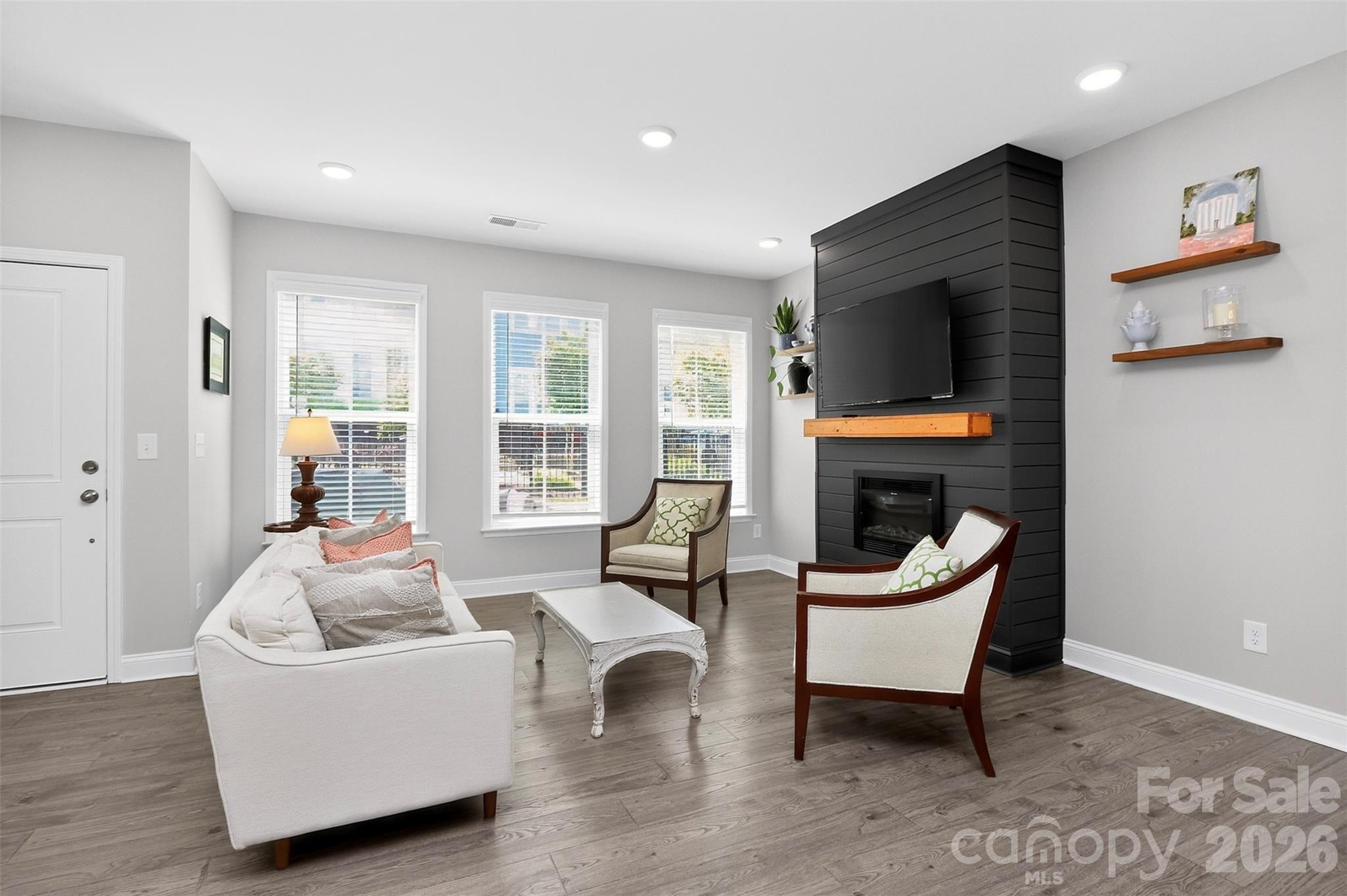 Villa Heights - Residential