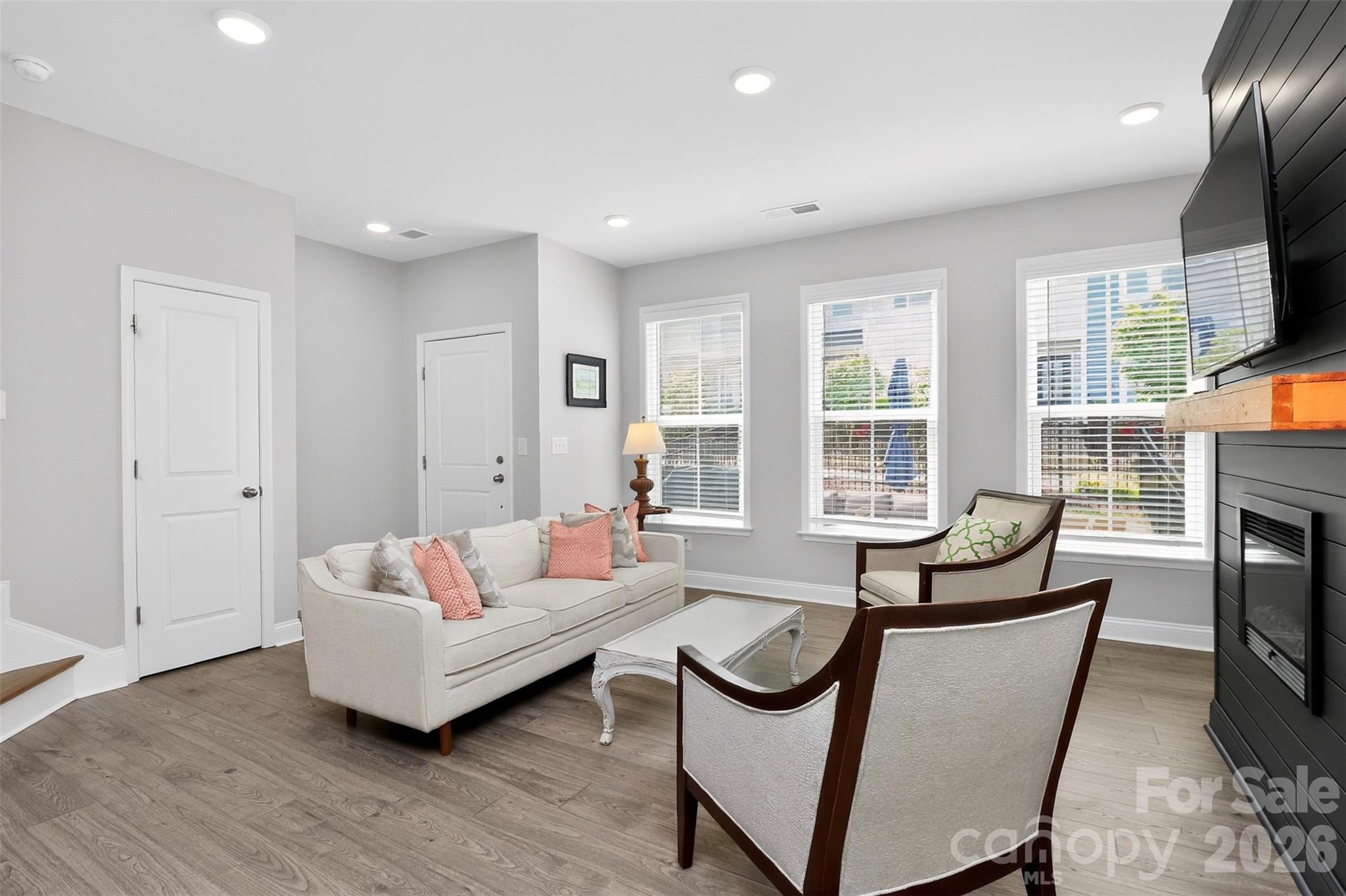 Villa Heights - Residential