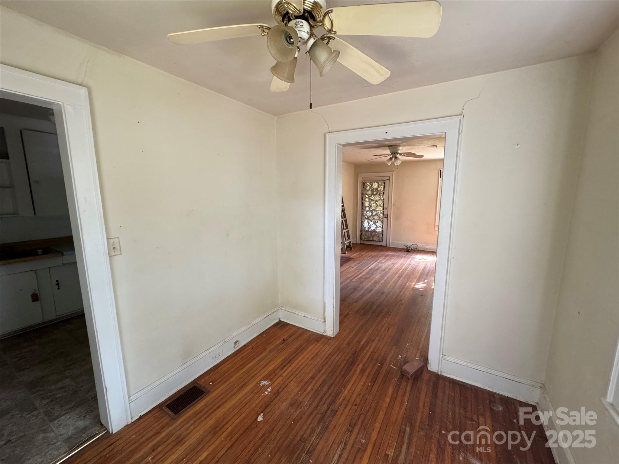 1909 Garibaldi Avenue