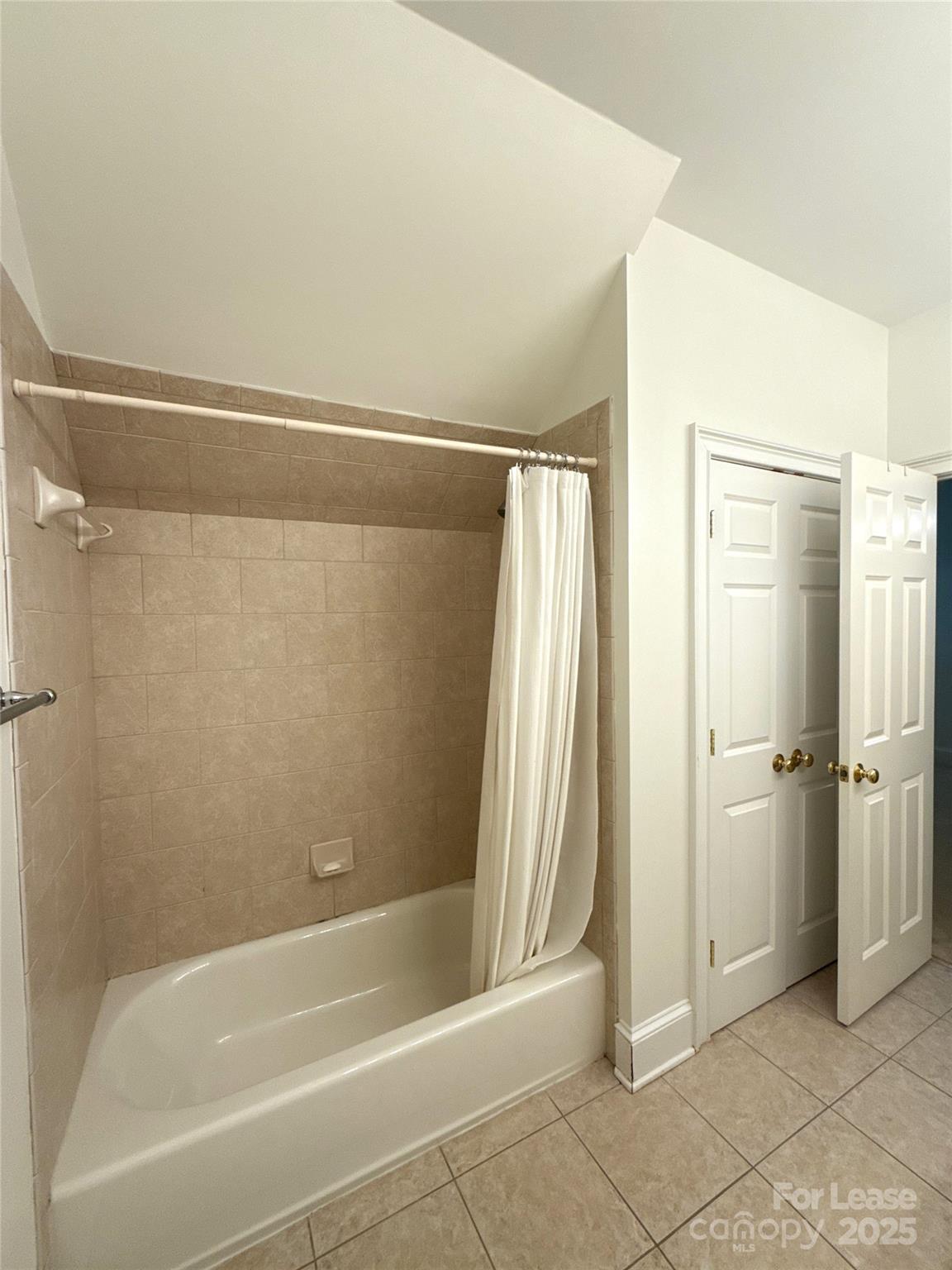 Cotswold - Residential Lease