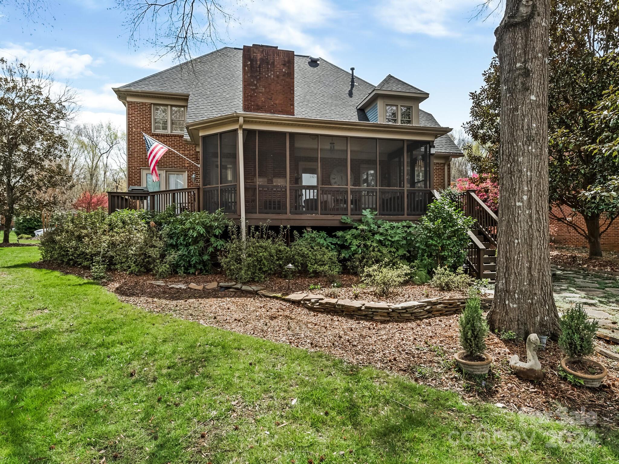 Carsons Pond - Residential