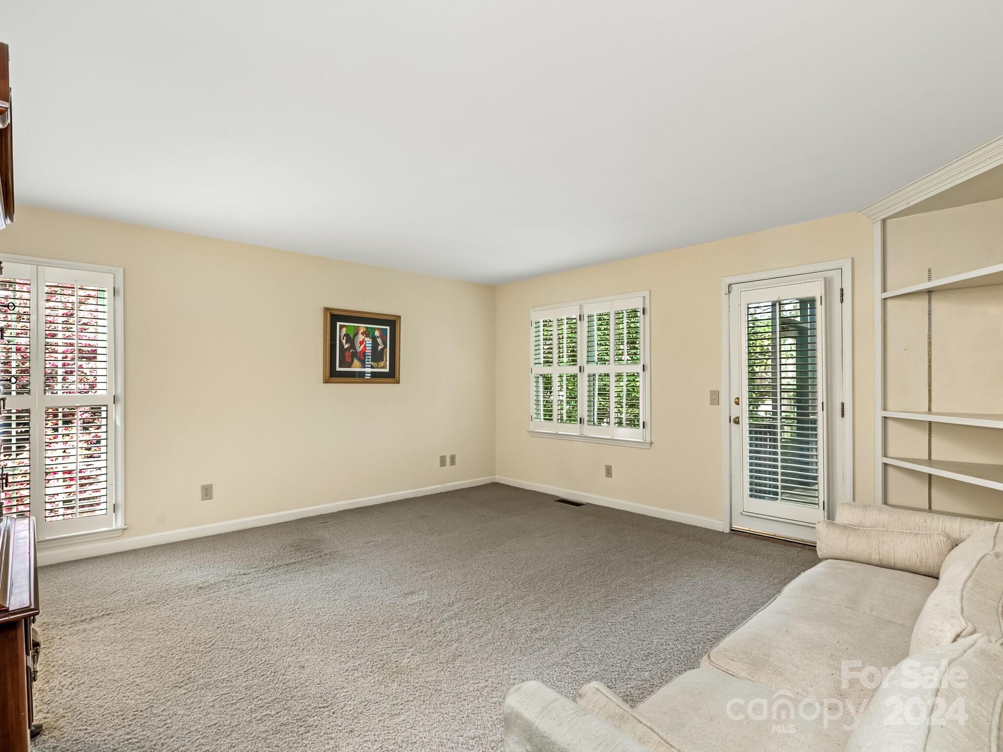 Carsons Pond - Residential