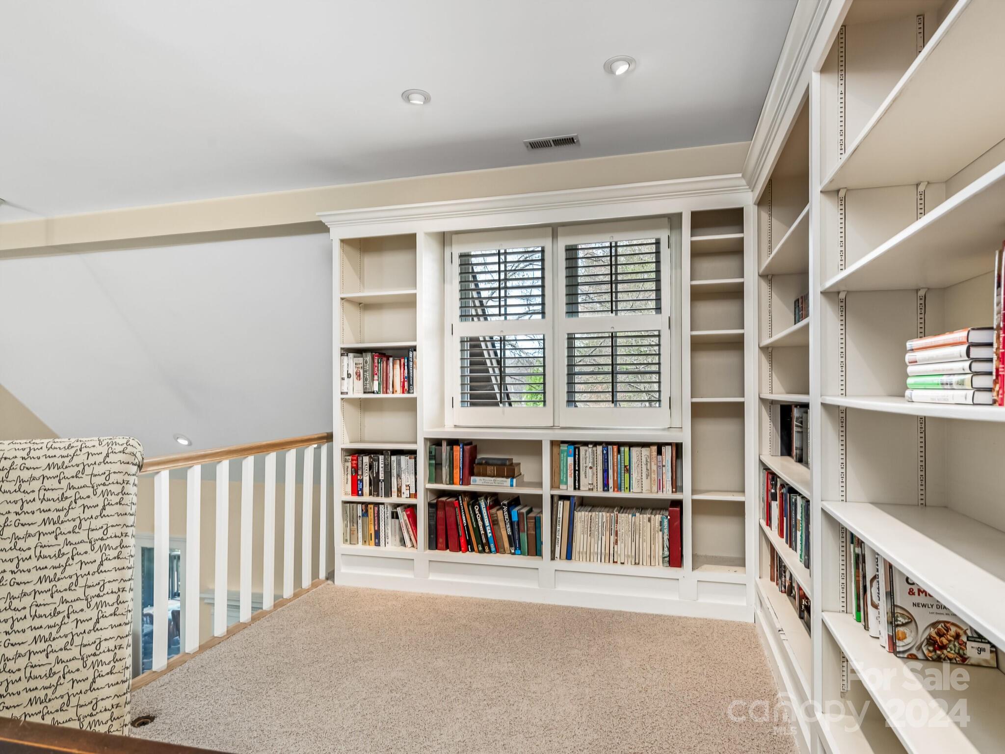 Carsons Pond - Residential