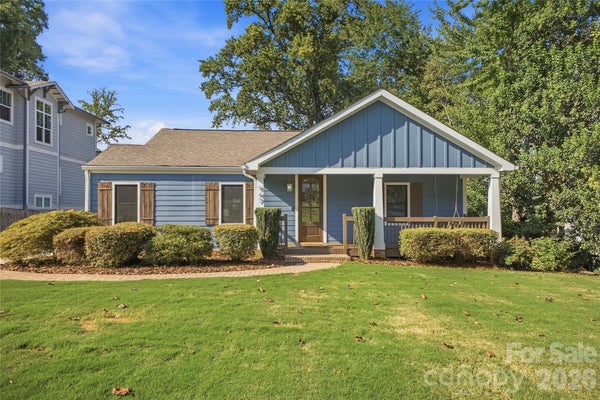 947 EVERETT PL, CHARLOTTE, NC 28205 - Image 9ca6cfae2f09728a3c4393fdbe29a36a/3024957045