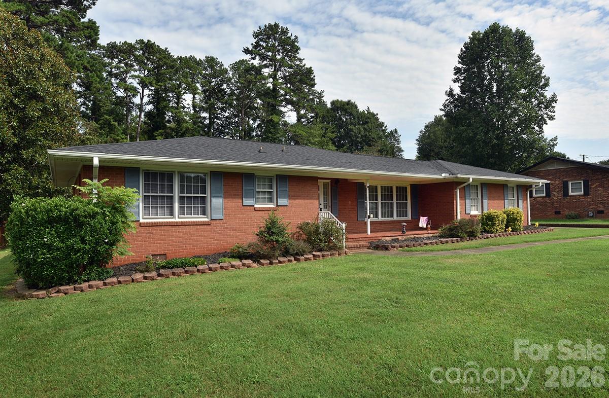 1036 S Rowan Circle