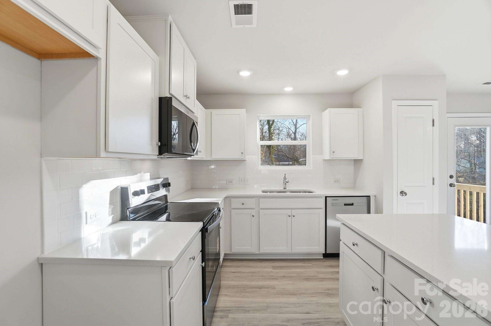 Rolling Hills - Residential