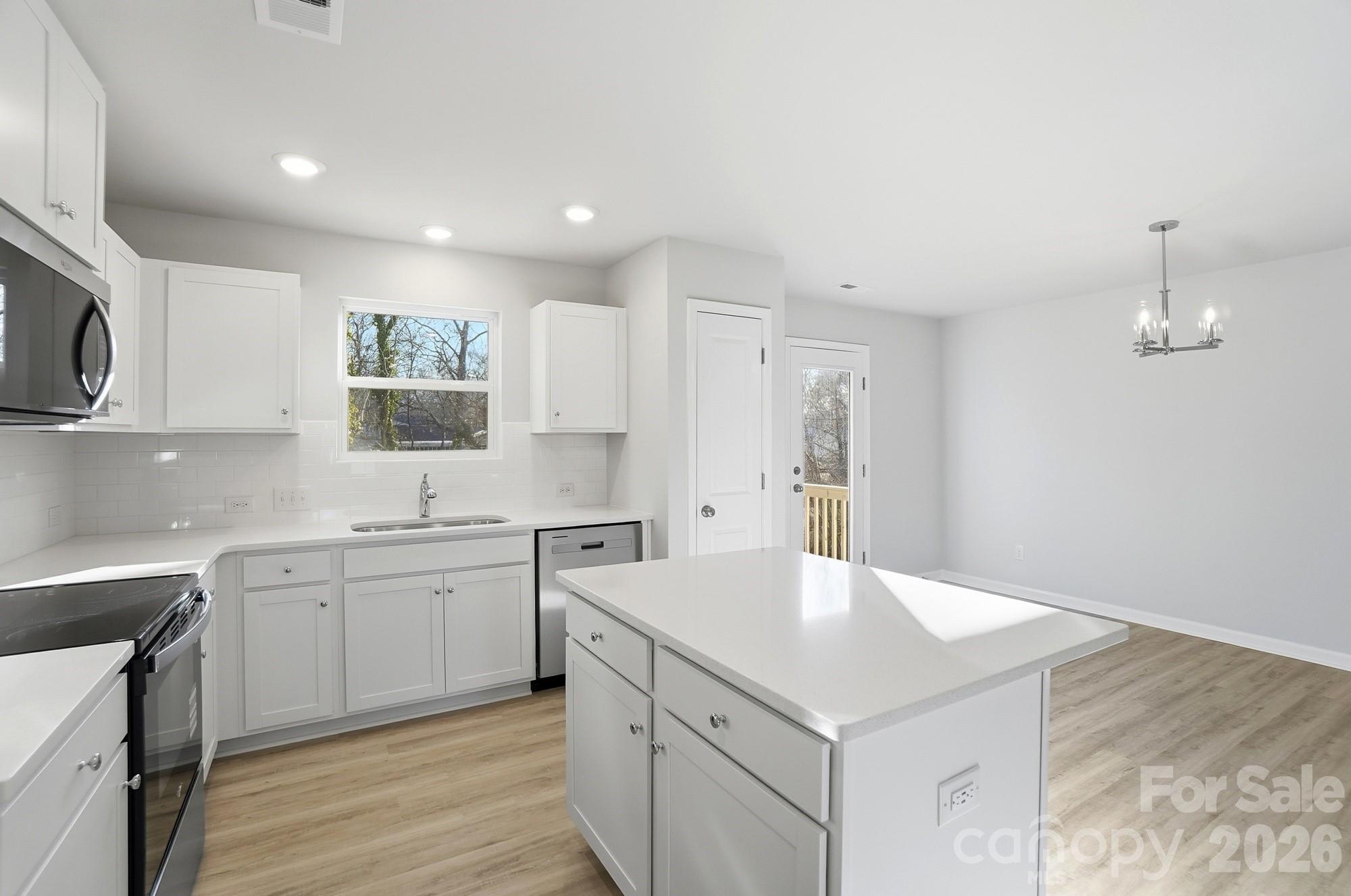 Rolling Hills - Residential