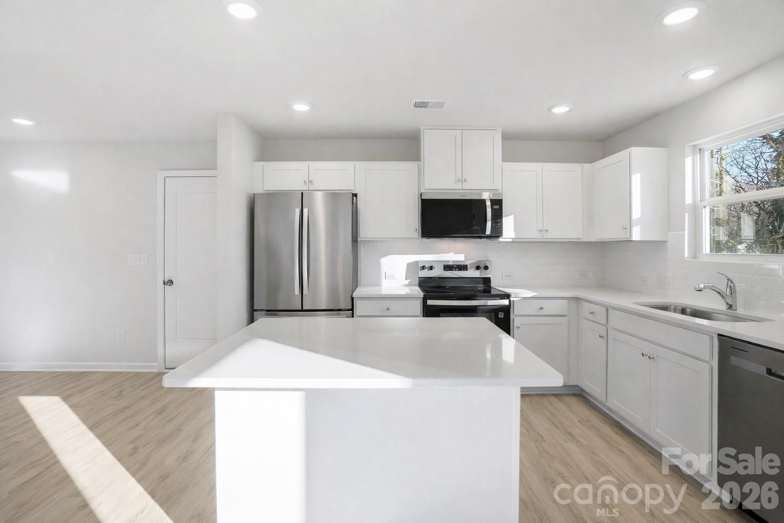 Rolling Hills - Residential