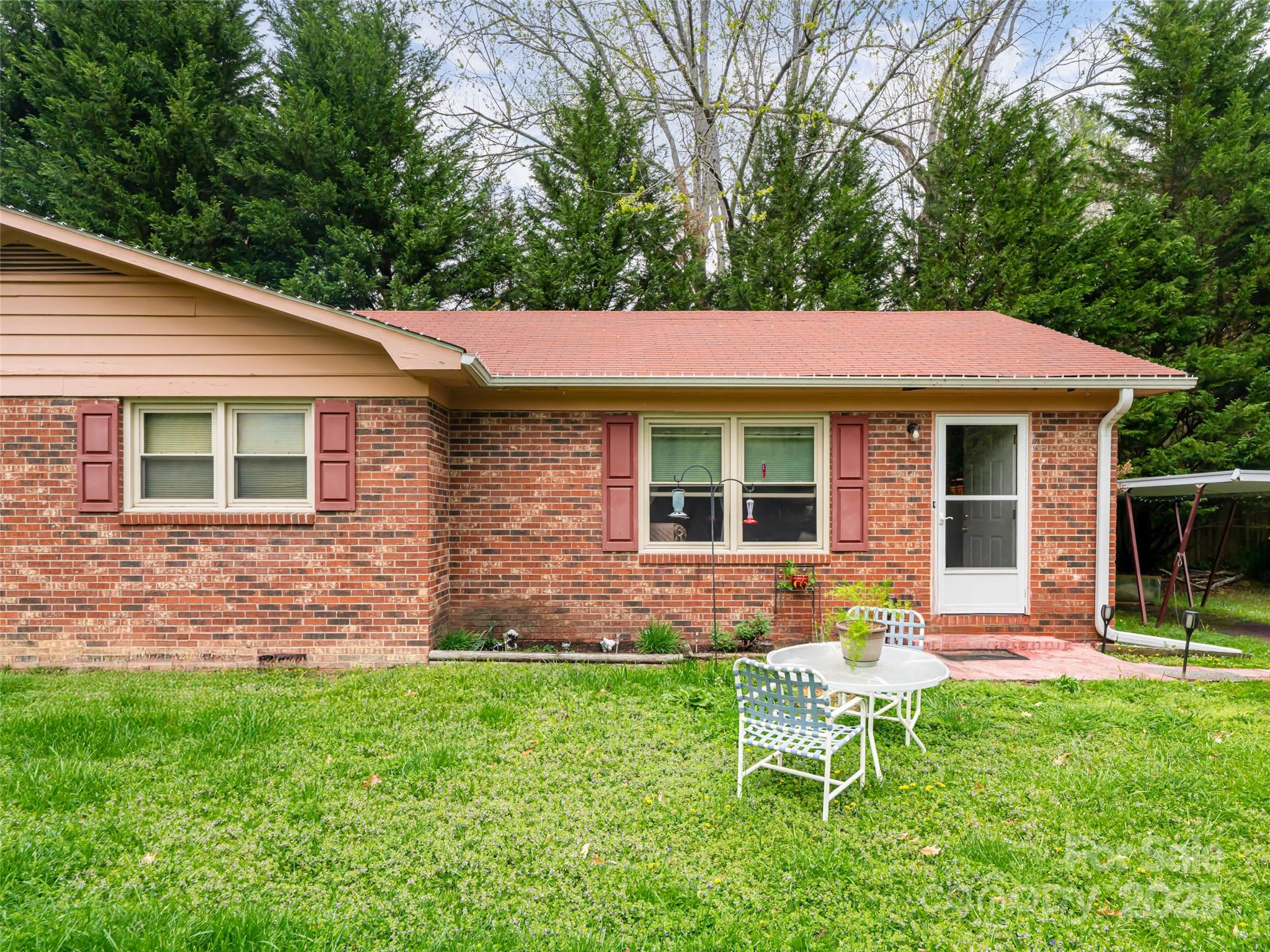 Brentwood - Residential Income