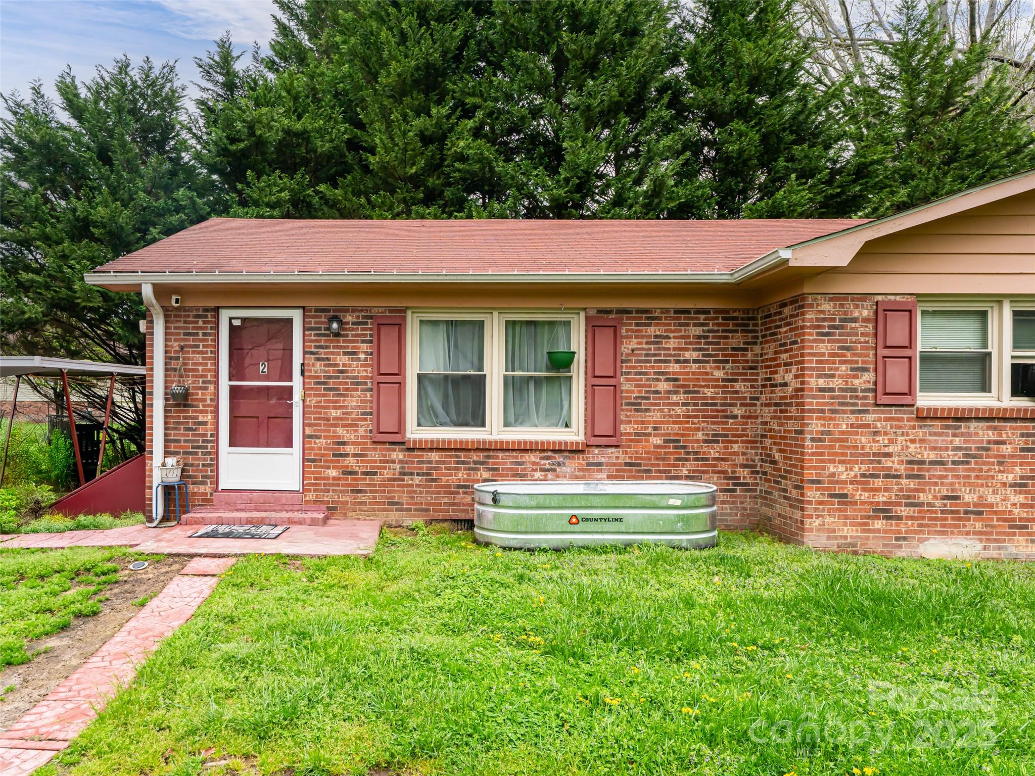 527 Glasgow Lane