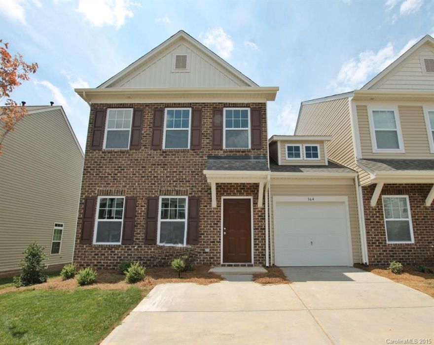 Gated Community minutes from Lake Wylie!  Master Down plan featuring 3bd/2.5bth, Bonus Room, Additional Rec/Storage Room & over 2000 HSF! Efficient floor plan maximizes space without minimizing style! Finish & features include Hardwood & Ceramic Tile Flooring, Granite Kitchen & Master Bath Countertops, Custom Trim & Paint, Upgraded Cabinet & Lighting, Stainless Steel & More! Conveniently located and selling fast!  Builder will contribute closing costs with use of preferred lender.