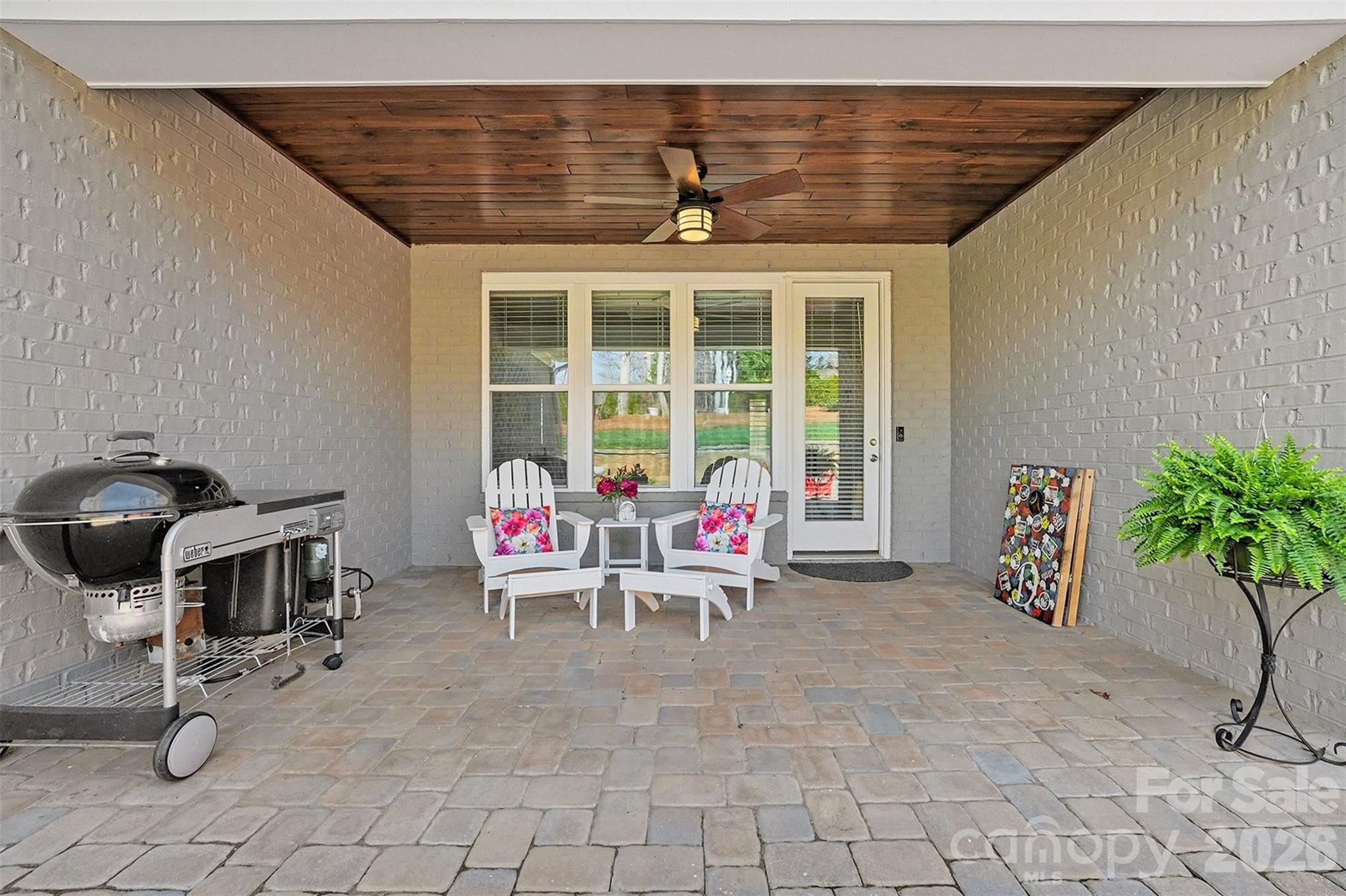 Country Club Hills - Residential