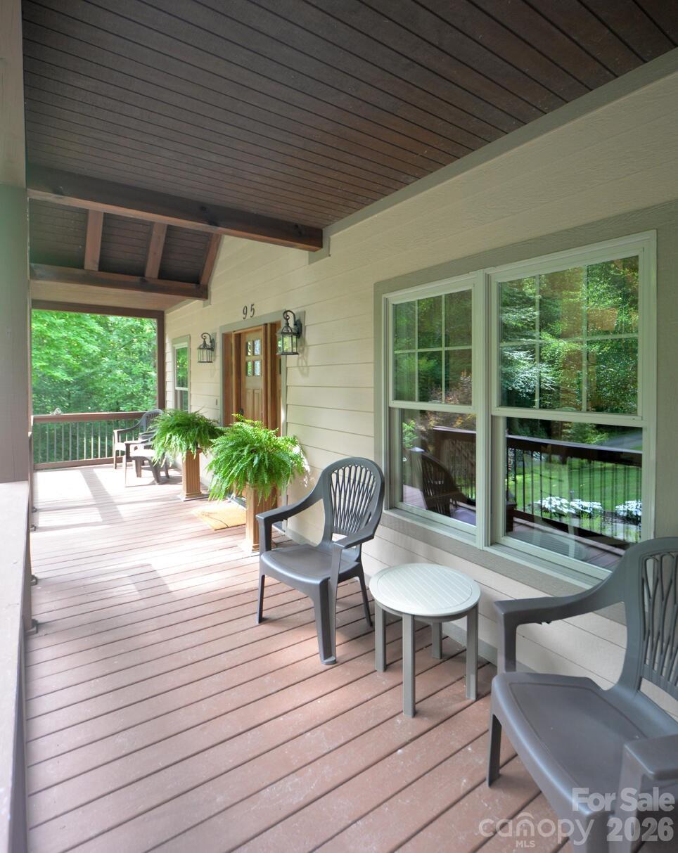 95 Creeks Edge Drive