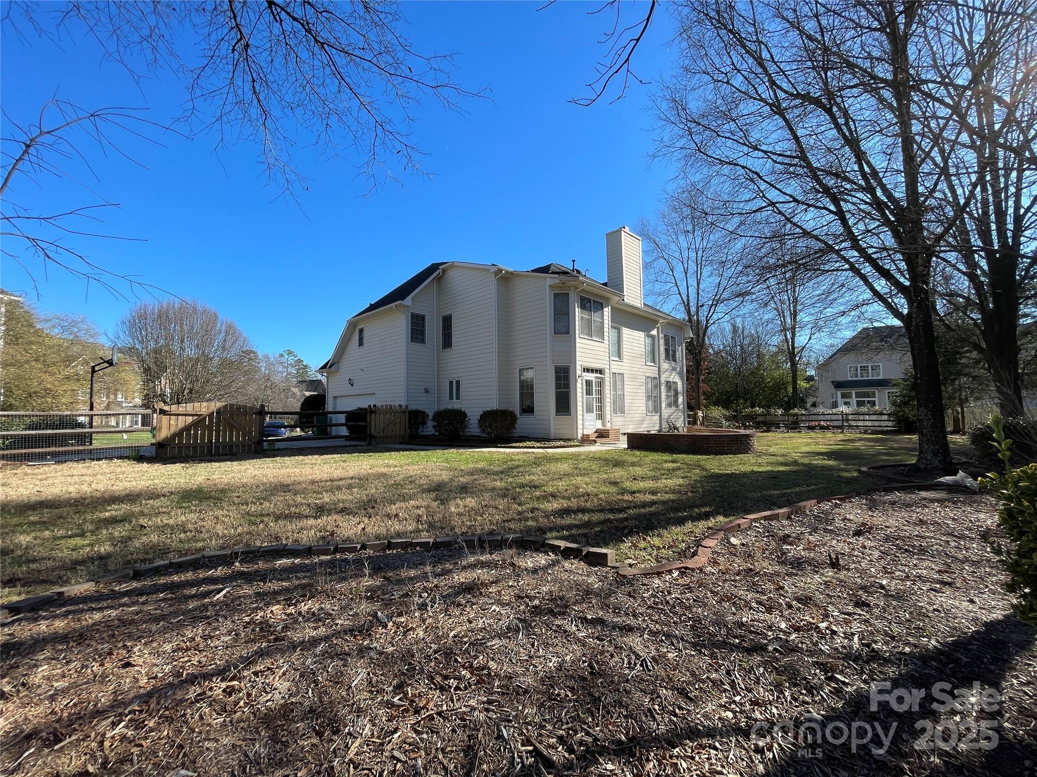 2306 Cota Court