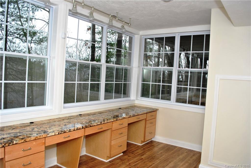 Huntington Chase - Residential