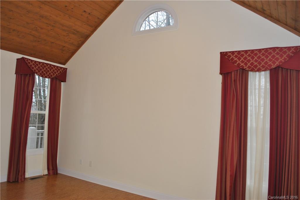 Huntington Chase - Residential