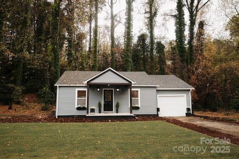 Photo of 19 Popover Drive, Marion, NC 28752 (MLS # 4314235)