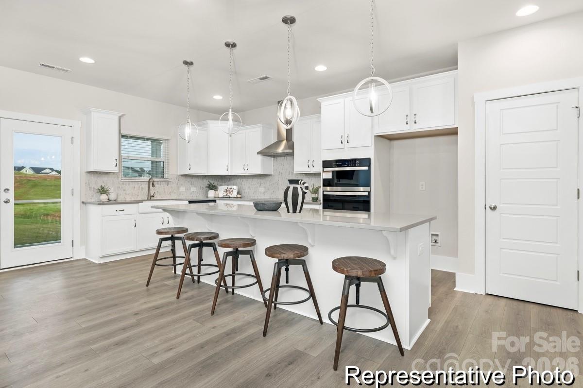 140 Pembroke Way 25p