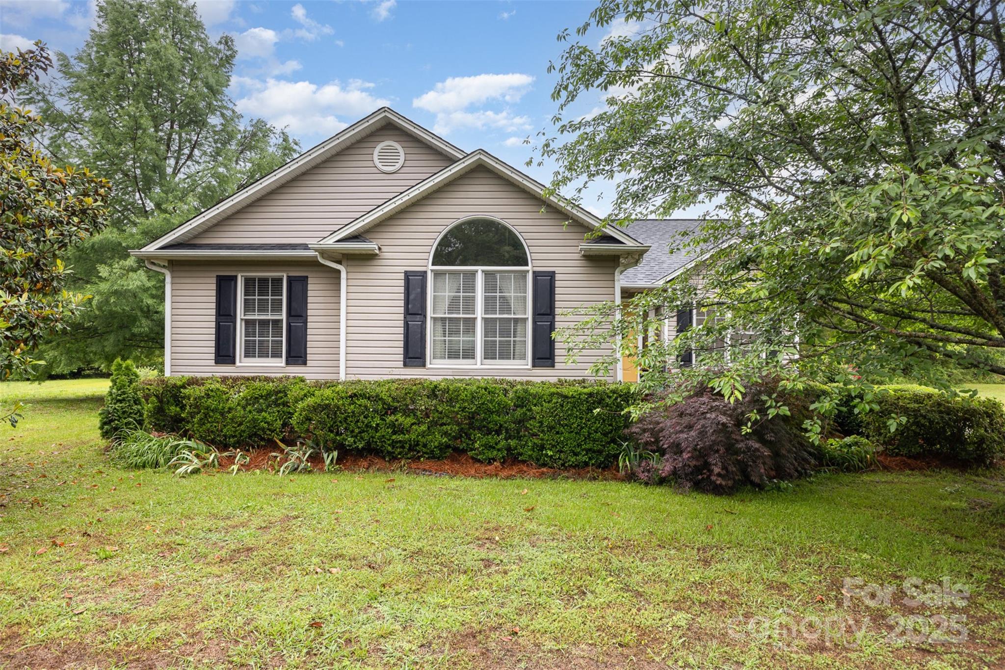 2906 Chapman Circle