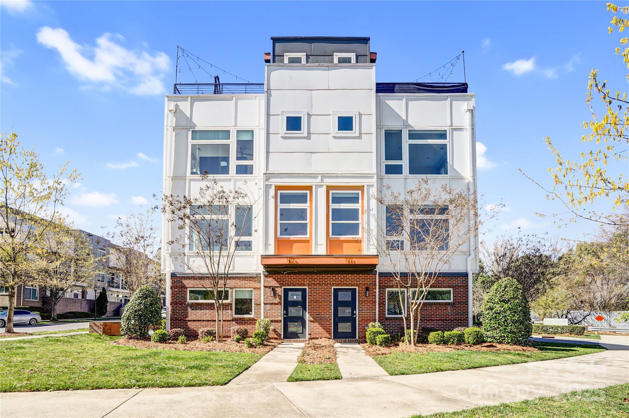111 W Poindexter Drive