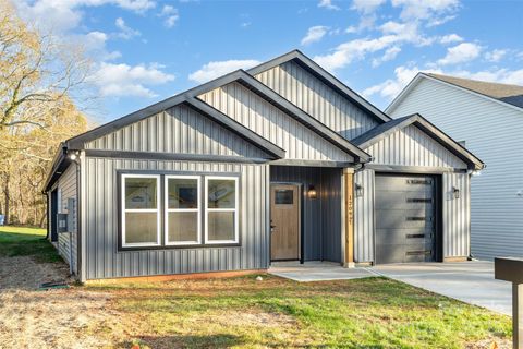 1209-2 Patterson Street Shelby NC 28152