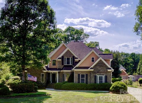 279 Woodstream Circle Mooresville NC 28117