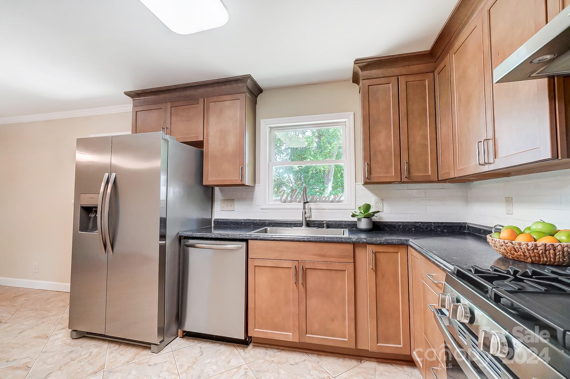 Dutchman Heights - Residential