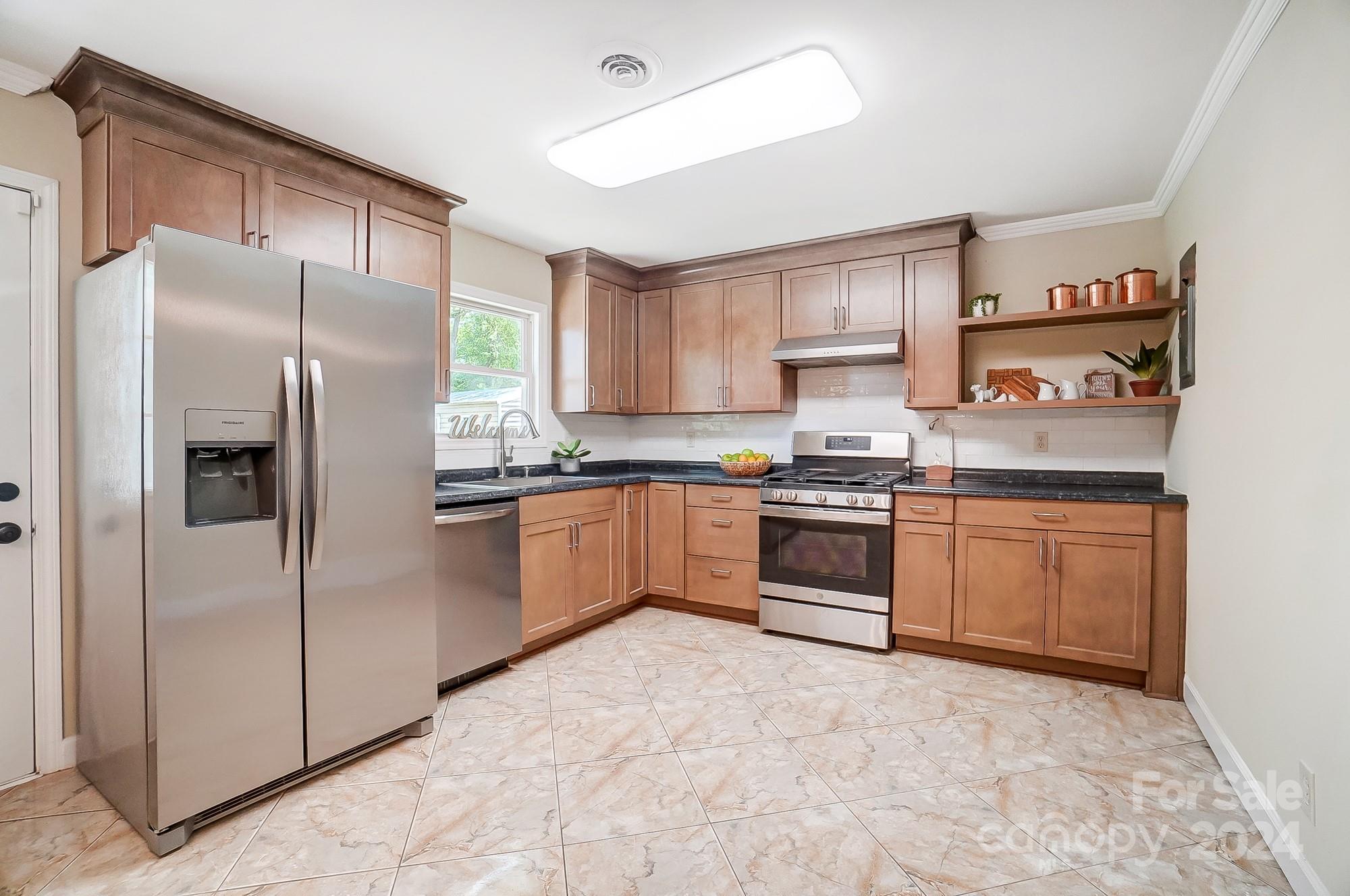 Dutchman Heights - Residential