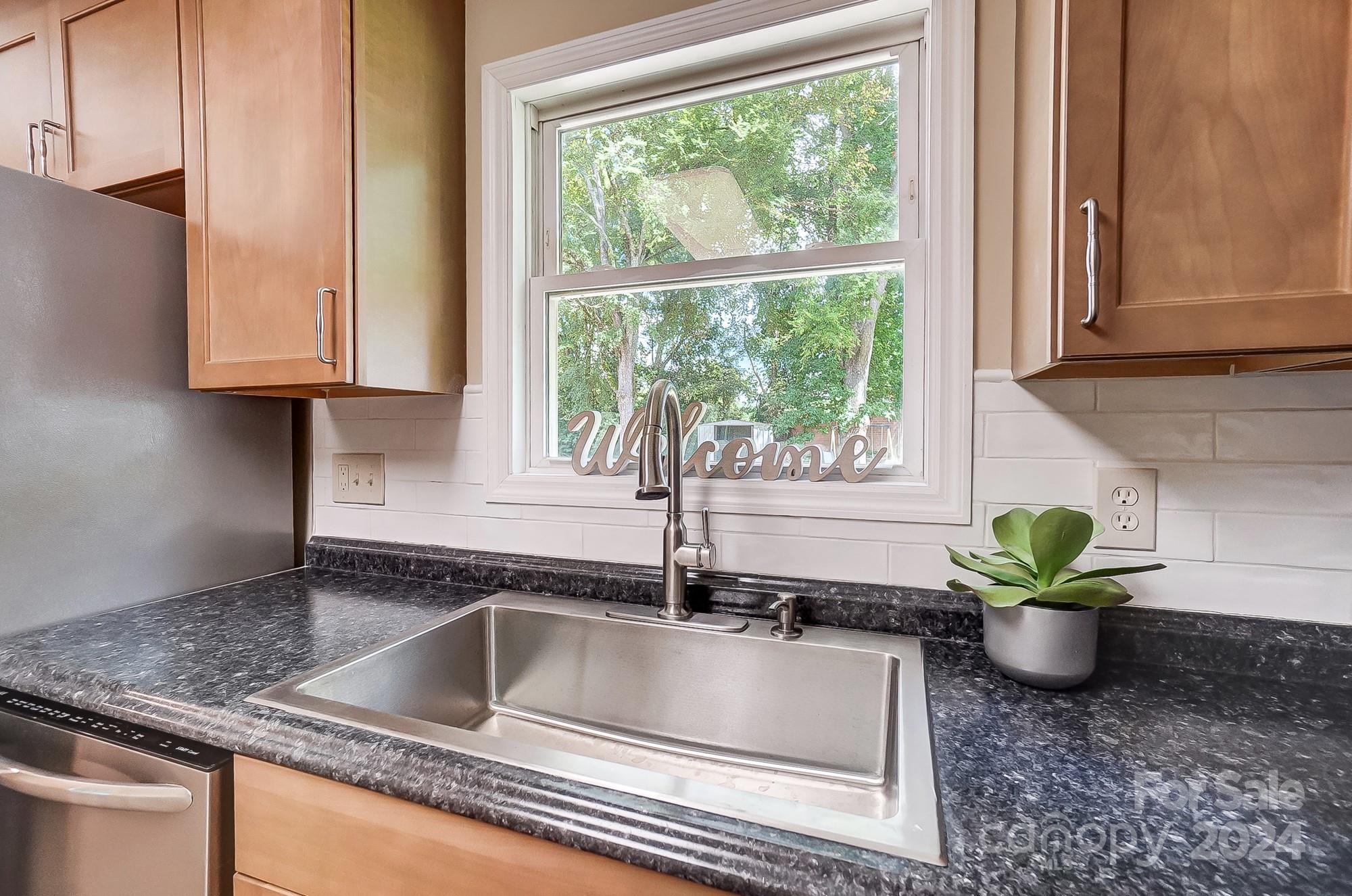 Dutchman Heights - Residential