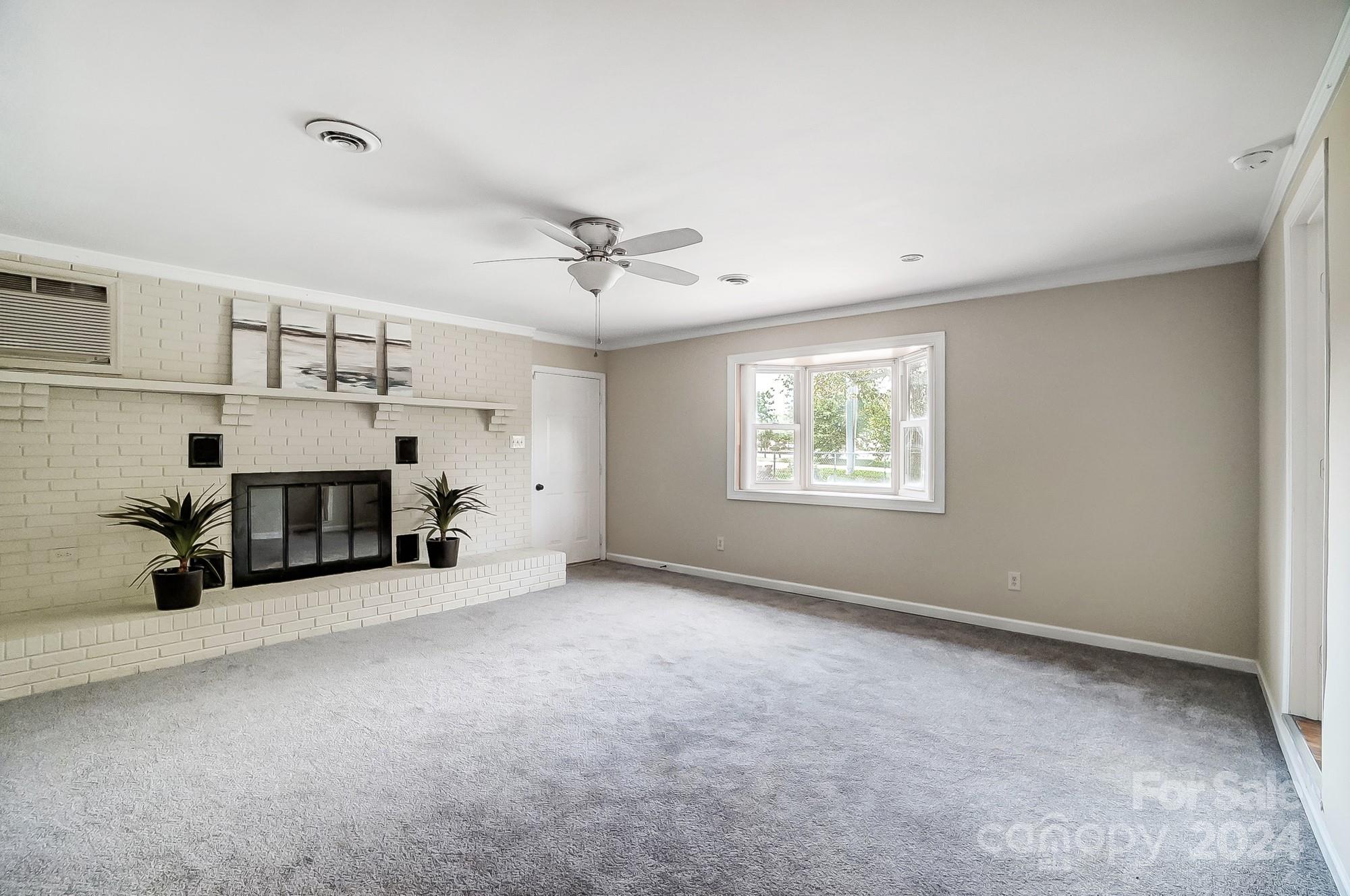 Dutchman Heights - Residential