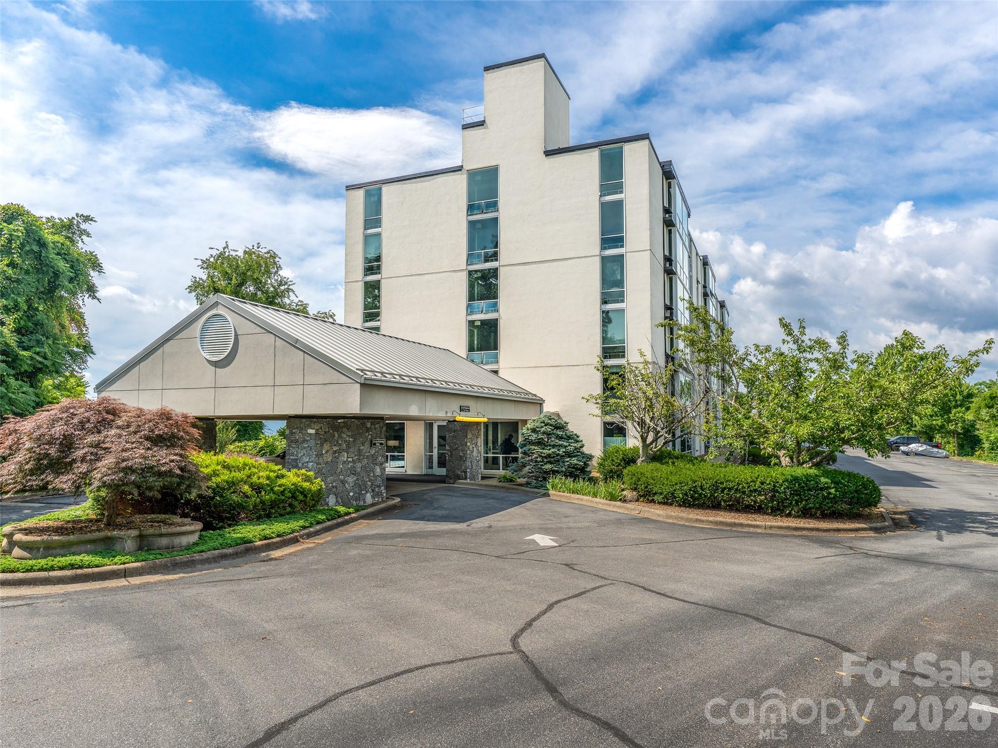 647 Town Mountain Road 309