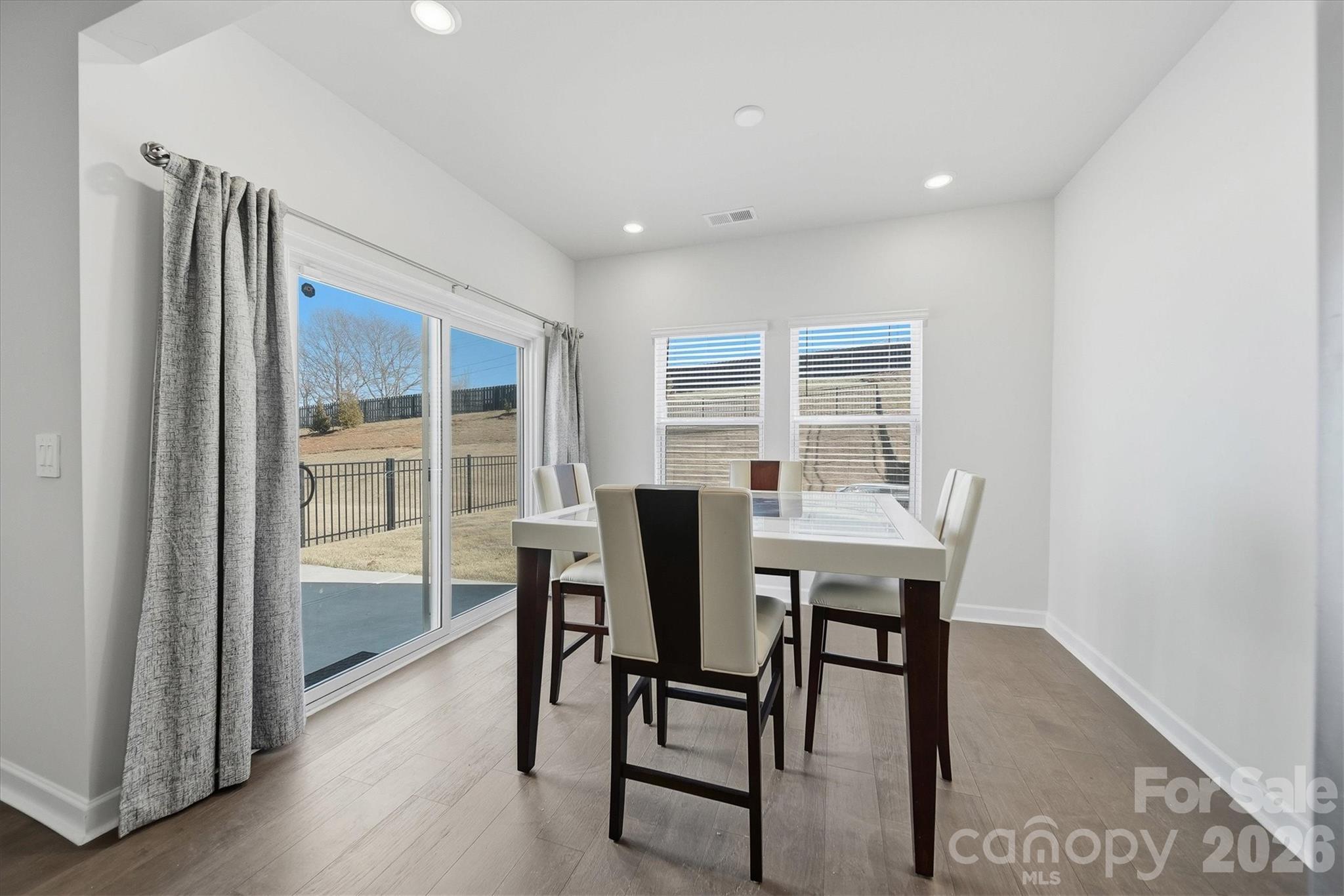 Walnut Reserve - Residential