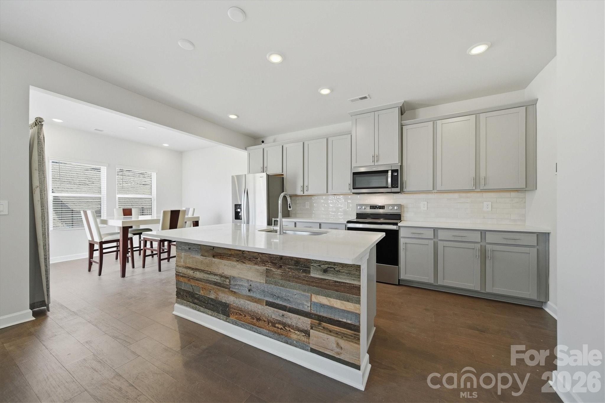 Walnut Reserve - Residential