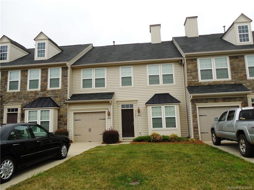 Spectacular well kept 3 bedroom 2.5 bath townhome w/ open floor plan in popular Berewick community. Beautiful wood floors on main, the master bedroom and bathrooms. Formal dining room features a tray ceiling. Spacious bedrooms including a huge master suite with 2 large walk-in closets. Granite countertops in the kitchen.