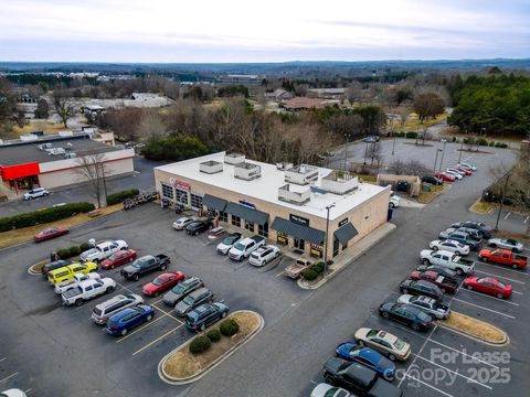 1040 LENOIR RHYNE Boulevard SE 2 Hickory NC 28602