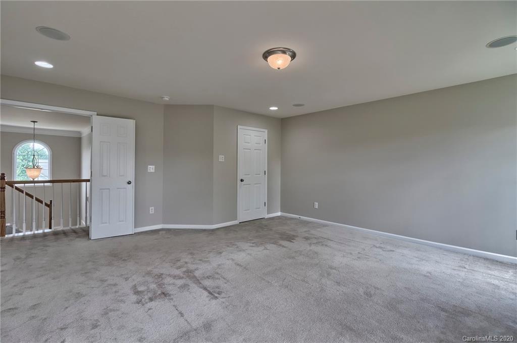 Moss Creek Village - Residential