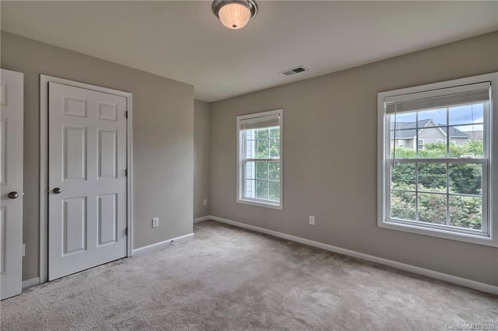 Moss Creek Village - Residential