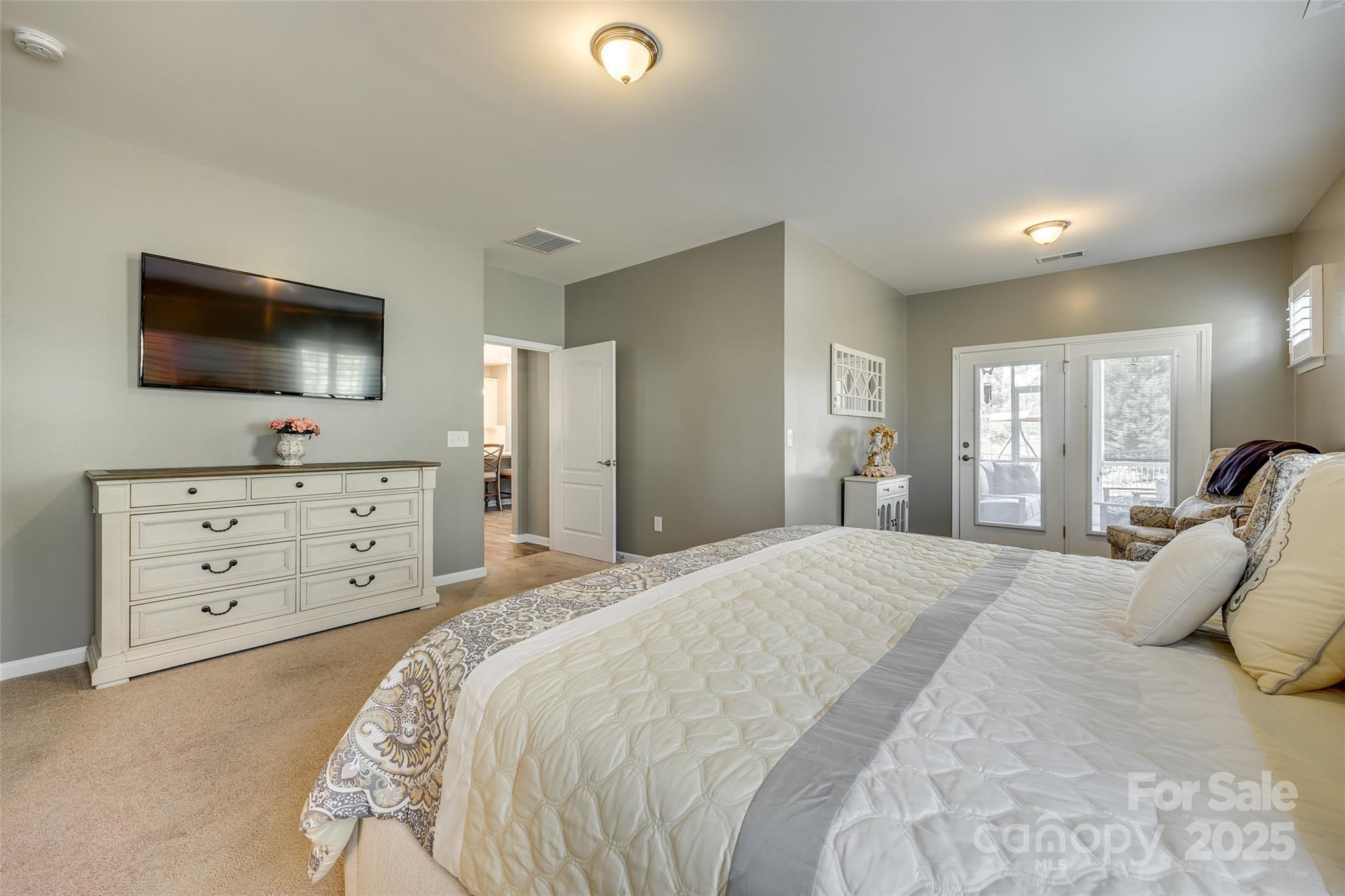 Summerhouse at Paddlers Cove - Residential