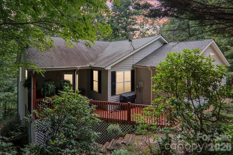 702 Cinnamon Way Flat Rock NC 28731