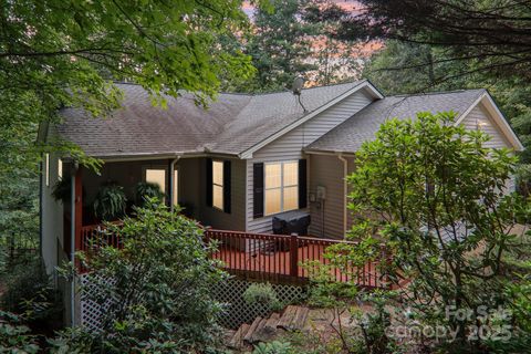 702 Cinnamon Way Flat Rock NC 28731