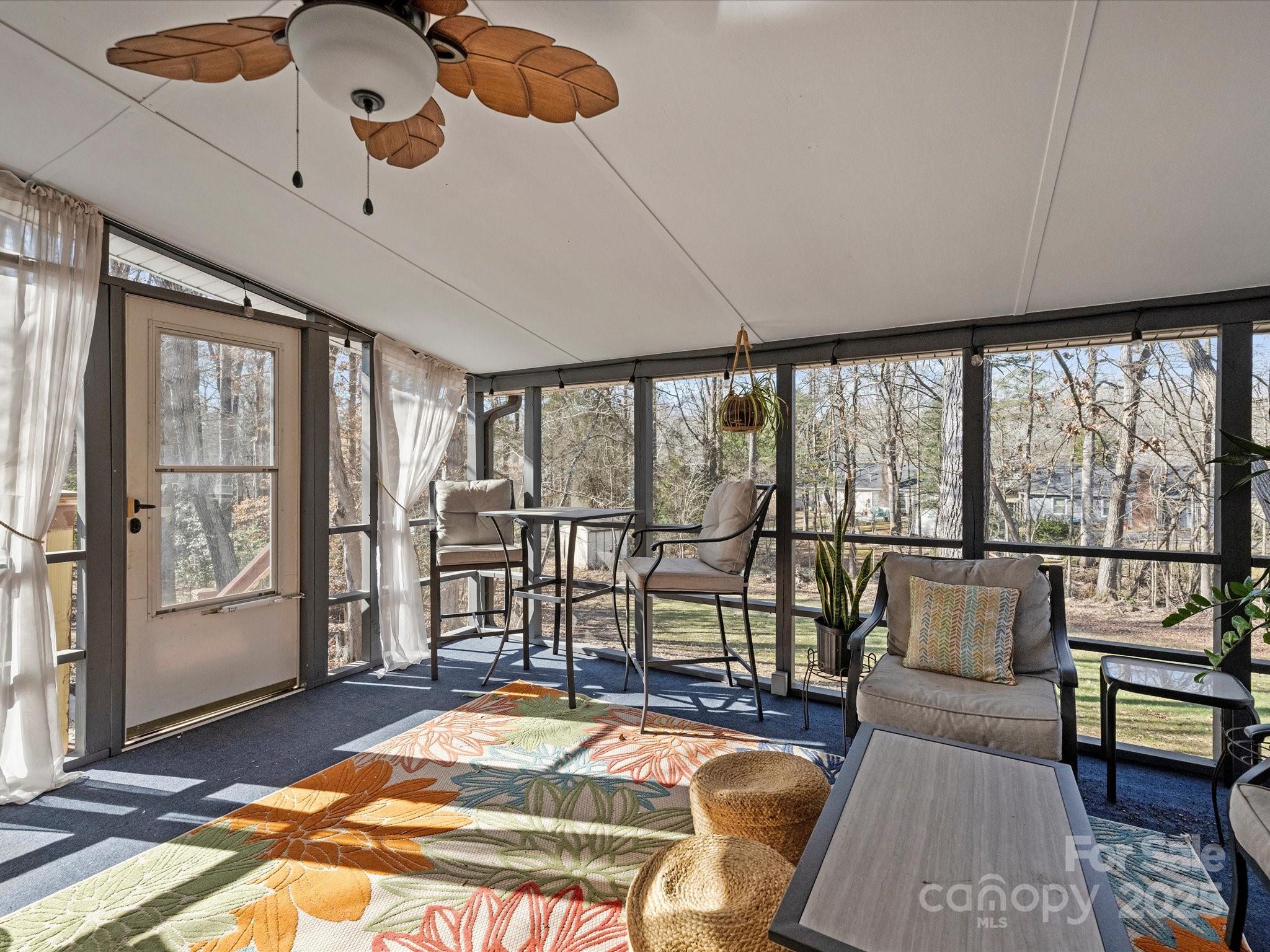 Wood Hollow - Residential
