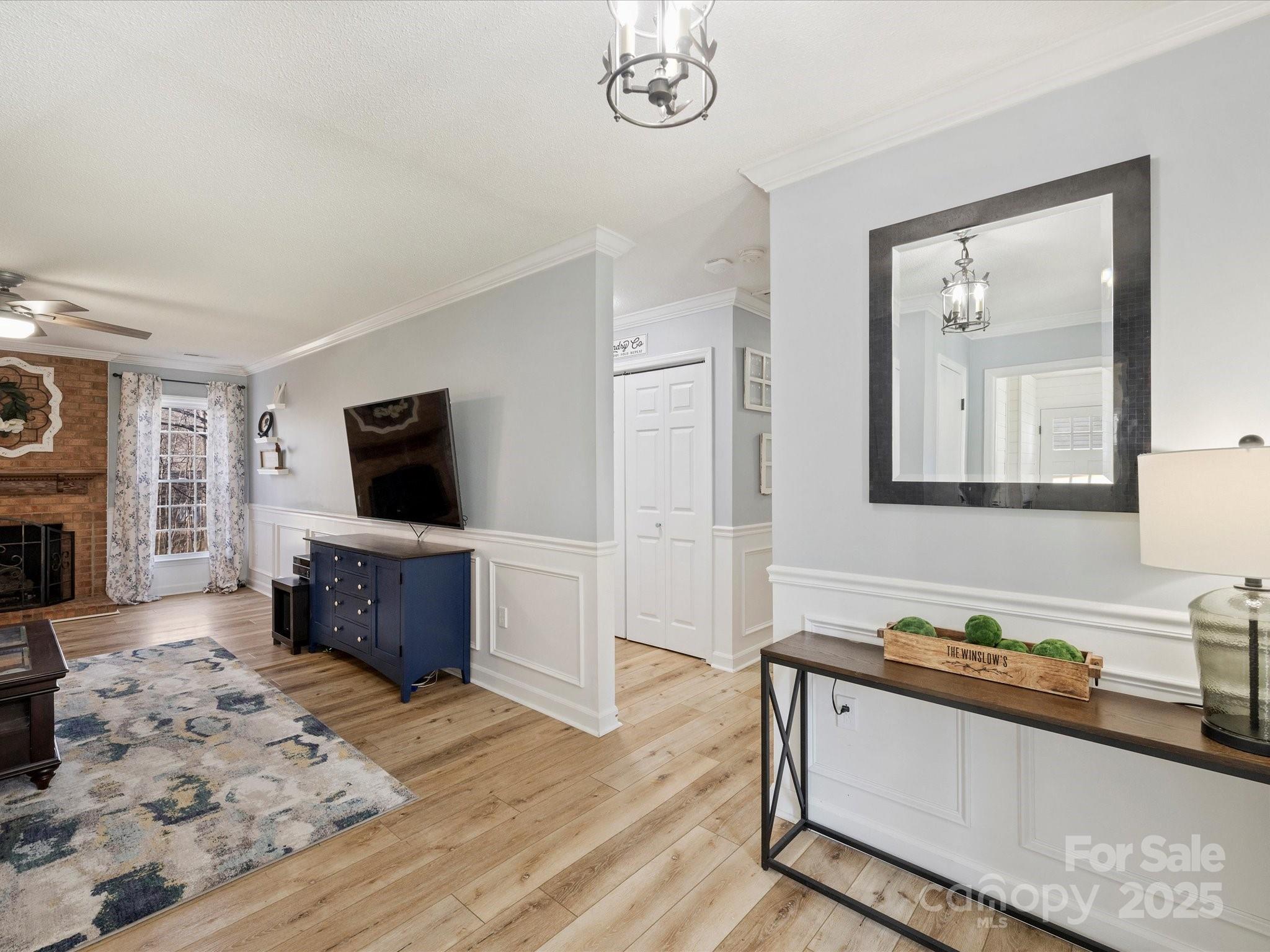 Wood Hollow - Residential
