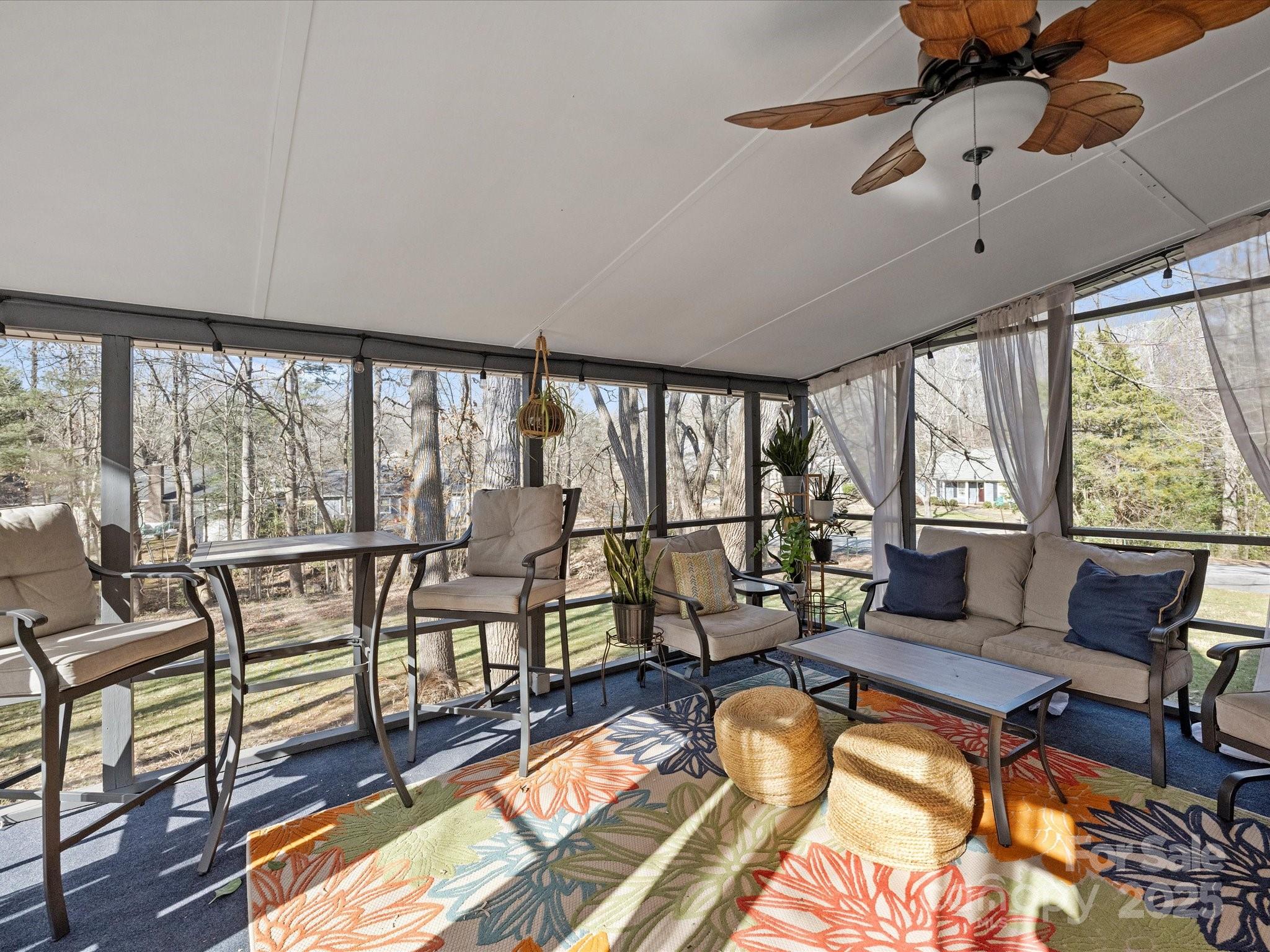 Wood Hollow - Residential