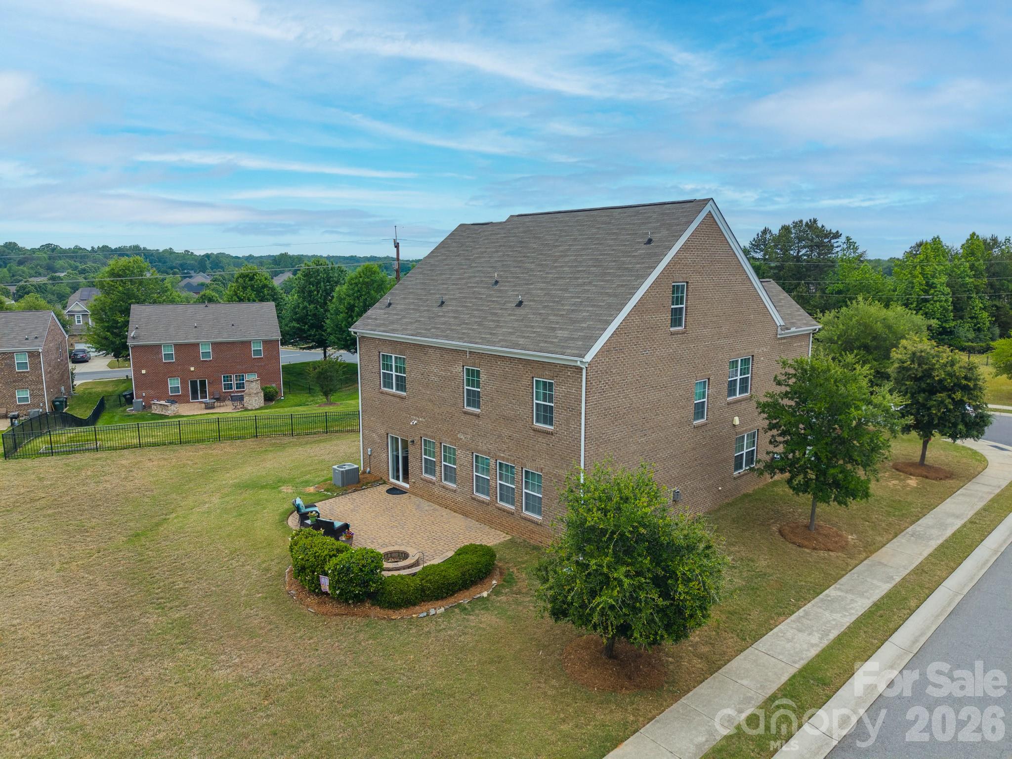 2617 Kinmere Drive