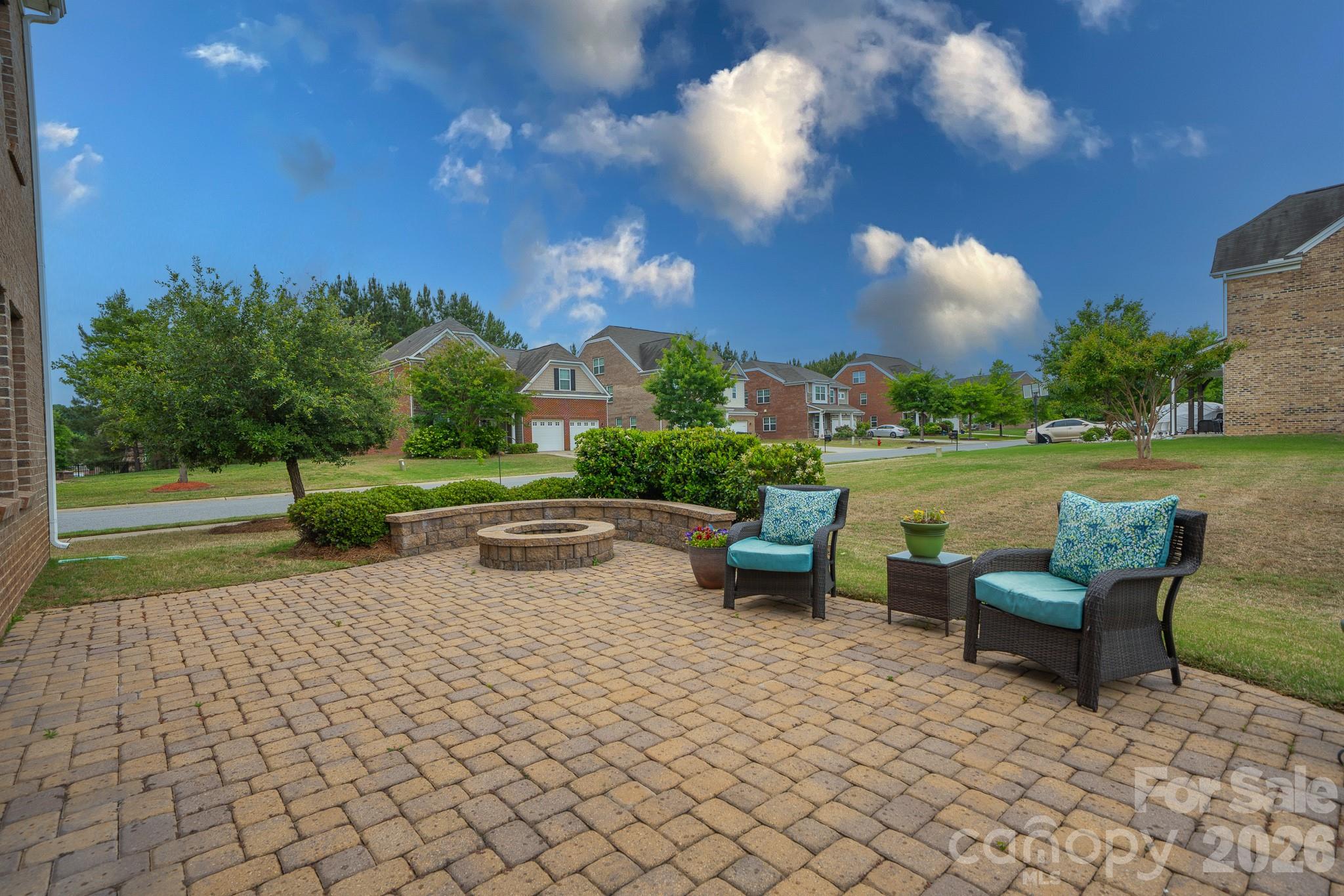 2617 Kinmere Drive