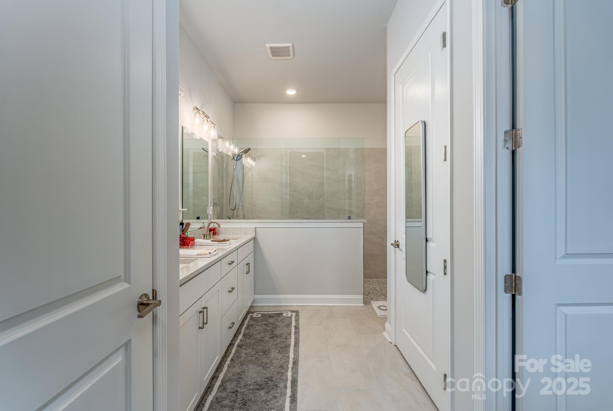 Encore at Streamside - Residential